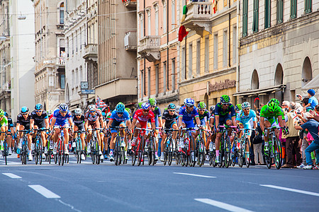 自行车 意大利大吉罗圆形旅游竞赛轮子竞争对手制药运输男性踏板行动图片