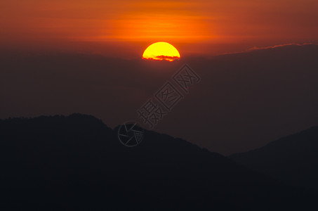 美丽的红太阳天空黄色红色阳光日落风景橙子图片