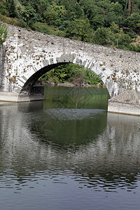 马达莱纳河对面 托斯卡纳河 魔鬼之桥农村旅游旅行美化传奇图片