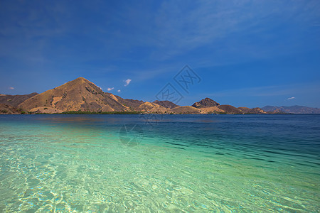 科莫多岛爬坡海洋假期海滩热带公园太阳海岸线阳光海岸图片