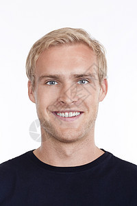 一位年轻人的肖像金发男人蓝色男生眼睛头发美丽工作室男性白色图片