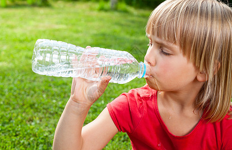 户外儿童饮用水瓶子矿物活动女孩塑料孩子口渴花园瓶装绿色图片