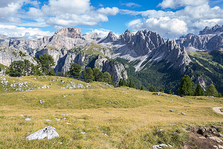 瓦尔巴迪亚意大利阿尔卑斯山 PuezOdle自然公园历史旅游历史性全景天空假期地标晴天公园遗产图片