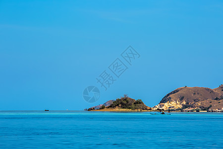 科莫多岛晴天海洋公园海岸风景旅游支撑热带海景阳光图片