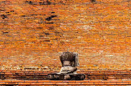 Ayutthaya 圣殿马哈的断裂青泽雕像蓝色废墟破坏游客精神建筑宗教古董建筑学文化图片