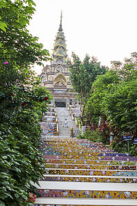 法尔松开旅游纪念碑佛教徒全景宝塔金子宗教假期游客艺术图片