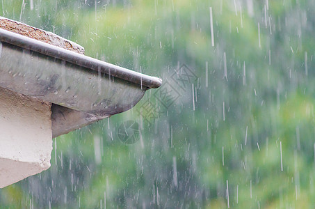 雨水 雨滴 淋浴 水沟图片