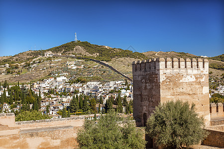 阿罕布拉城堡塔城市景观墙格拉纳达安达卢西亚西班牙图片