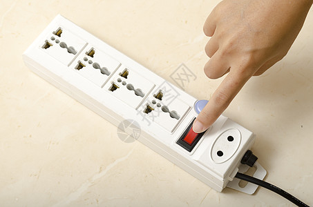 开关多个插头插件时打开手溪流技术塑料连接器活力力量出口白色金属家庭图片