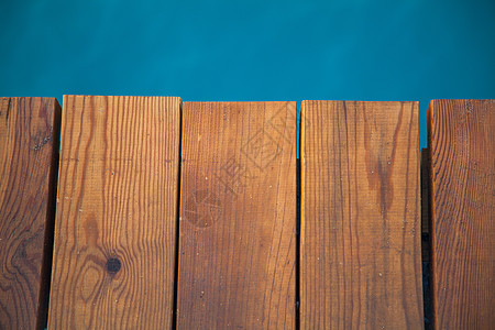 木林码头海岸线摄影假期粮食木头天空游客甲板气候旅行图片
