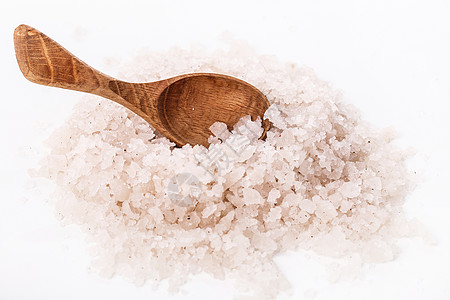 海盐堆积桌子水晶勺子治疗白色沙龙棕色温泉用具厨房图片