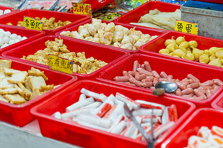 台湾传统市场街上食物的街头食品小吃餐厅鱼片豆腐销售文化火锅夜市油炸蔬菜图片