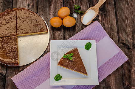 树蛋糕糖果巧克力桌子食物馅饼艺术勺子传统香草奶油图片