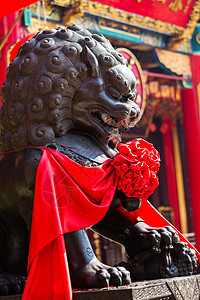中国神庙中的狮子雕像石头城市传统宗教首都地标力量历史寺庙遗产图片