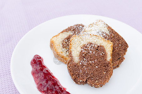 Gugelhupfmadeira蛋糕漩涡糕点水果粉末桌布烘烤大理石馅饼巧克力生活图片