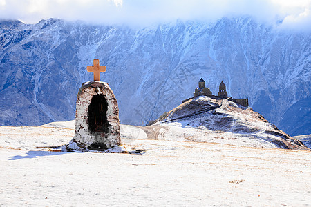 教堂旅游地点白色蓝天建筑学爬坡冰川宗教蓝色教会图片