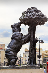 马德里奥索和埃尔马德罗诺雕像公司吸引力雕塑游客纪念碑石头景观旅行太阳之门历史旅游图片