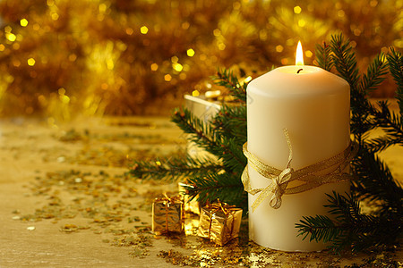 圣诞节蜡烛装饰品展示燃烧卡片云杉金子新年背景礼物烧伤图片