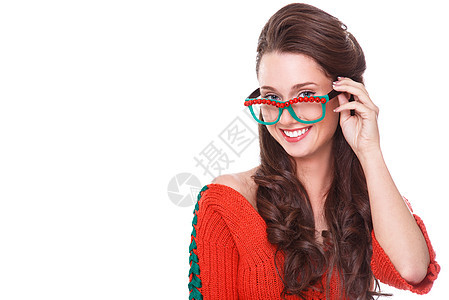 穿红色毛衣的美女裙子冒充季节口红眼镜女性牙齿化妆品女孩嘴唇背景图片
