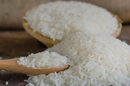 白稻谷营养文化美食食物白色粮食种子棕色白米勺子图片
