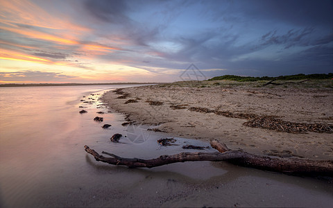 澳大利亚新南威尔士州博纳角日落发光图片