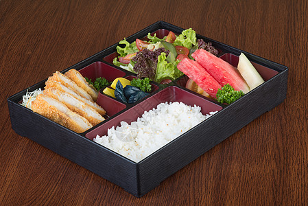 日本寿司宣传单日式美食 午餐盒套在背景上文化美味午餐土豆油炸食物寿司饭盒猪肉叶子背景