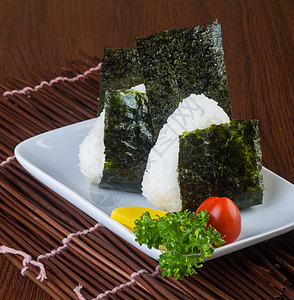 日食 面糊或背景大米白色生活芝麻食物海苔美食饭团午餐昆布海藻图片