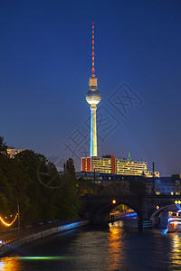 夜里柏林电视塔地标天空吸引力首都景观狂欢旅行电视城市建筑学图片