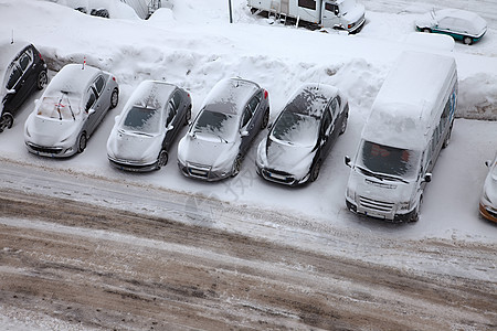 冬季停车状况停车场高山滑雪障碍暴风雪风暴旅行汽车冻结图片