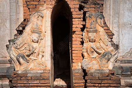 缅甸古老佛教寺庙的废墟旅行宗教历史宝塔入口建筑学镶嵌佛教徒佛塔精神图片