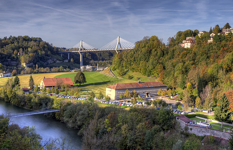 Poya桥的视野 瑞士弗里堡 人类发展报告图片