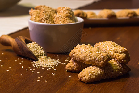 带芝麻的饼干美味糖果厨房牧场食品焦糖食物面包图片