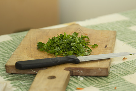 解析沙拉桌子蔬菜草本植物绿色食物叶子白色香菜美食图片