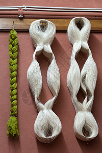 手织生丝线编织卷轴纤维细绳手工织机织物工厂线条翘曲图片