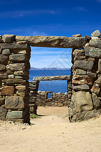 玻利维亚太阳岛的Chinkana考古遗址岩石迷宫旅行蓝色太阳框架石头吸引力历史游客图片