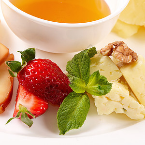 配蜂蜜的各类奶酪食物拼盘熟食小吃盘子蜂蜜美食干酪早餐羊乳图片