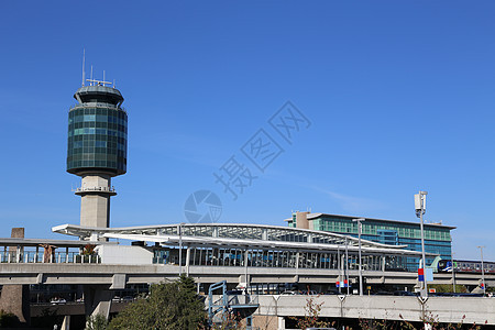 YVR机场空中交通管制塔台图片