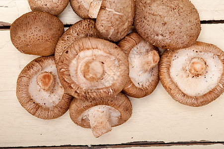 蘑菇营养团体木头烹饪美食蔬菜菌类药品食物图片