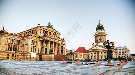 与柏林音乐会厅合的宪兵广场图片