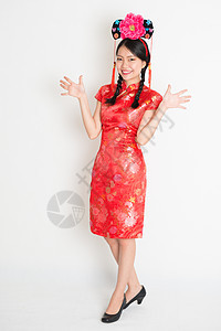 戴公主帽子的亚洲中国女孩图片
