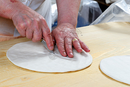 处理全克拉糕点披萨面粉木火面包粗粮可可酵母烤箱图片