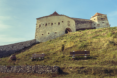 罗马尼亚拉斯诺夫中世纪城堡上坡墙壁地标衰变遗产爬坡长凳建筑学防御建筑图片