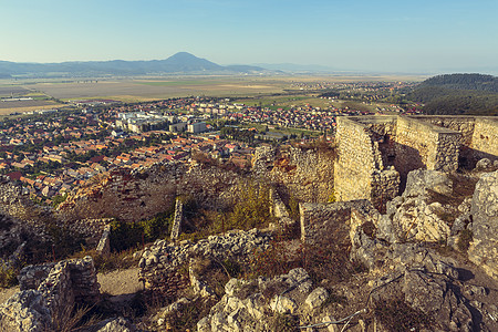 Rasnov城堡的废墟据点旅游遗产风景建筑墙壁纪念碑建筑学旅行石头图片