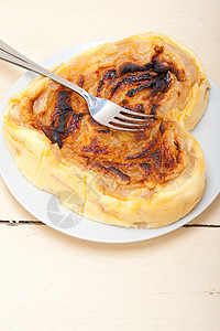 新鲜梨饼食物馅饼盘子营养水果面包美食焦糖食谱糕点图片