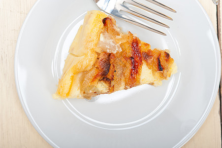 新鲜梨饼水果馅饼黄色美食棕色盘子食物小吃早餐面包图片