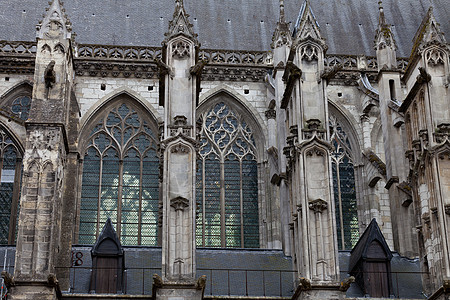 法国卢瓦尔谷Tours的圣加蒂安大教堂侧墙壁窗饰建筑学宗教自助餐大教堂玻璃历史教会雕塑旅行图片