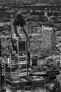 伦敦金融天线的光亮图片