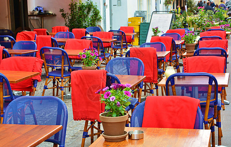 空空街头咖啡厅露天椅子咖啡馆餐厅酒吧长凳桌子图片