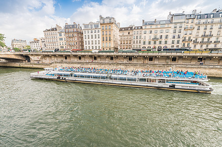 巴黎  2014年6月19日 巴黎 河上的吸引力大教堂贵妇人城市历史性教会建筑学旅行建筑历史图片