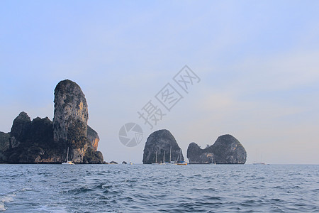 泰国岛泰国晴天石头海洋天堂异国天空海滩风景岩石支撑图片